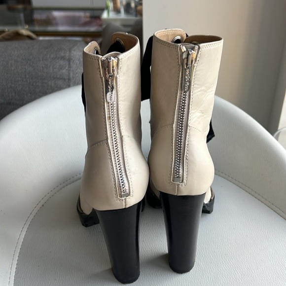 Sergio Rossi heeled boots with velvet laces - Picture 6 of 9